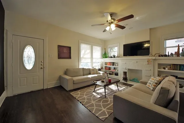 $3,400 | 5423 Bonita Avenue, Dallas, TX 75206