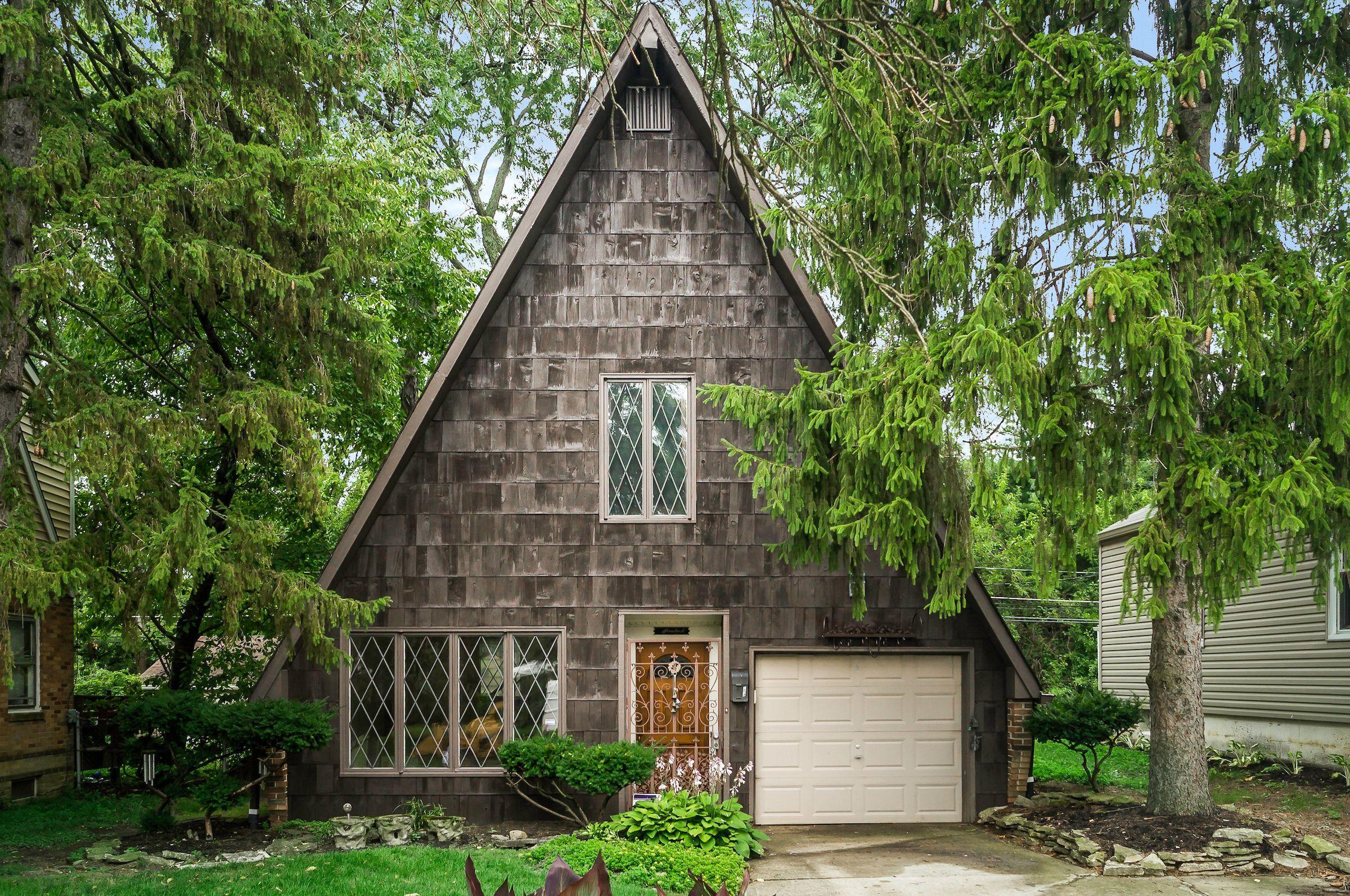 254 Chase Road Columbus, OH 43214 - Photo 1 of 23 Gallery Image 1