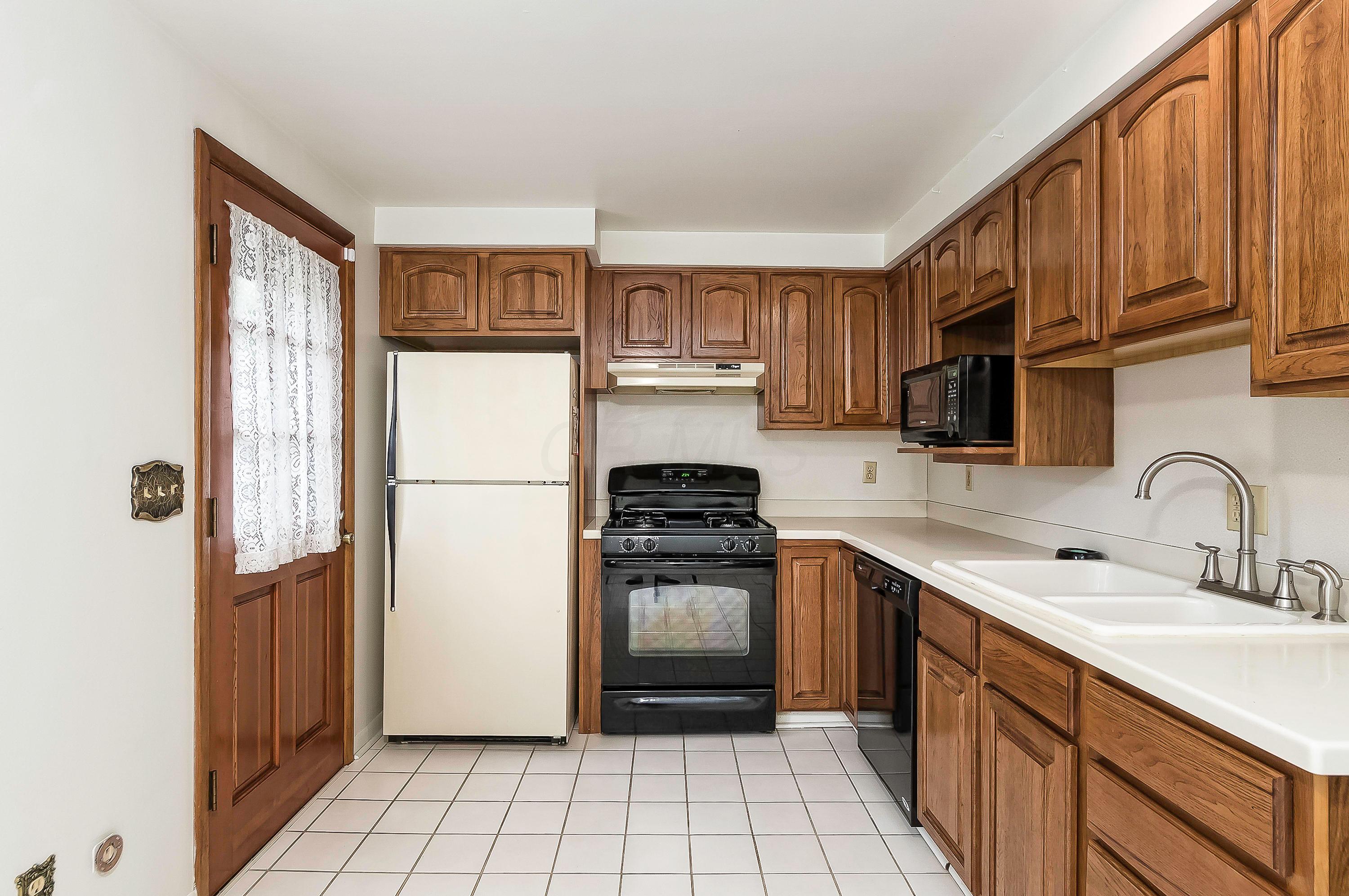 254 Chase Road Columbus, OH 43214 - Photo 2 of 23 Gallery Image 2