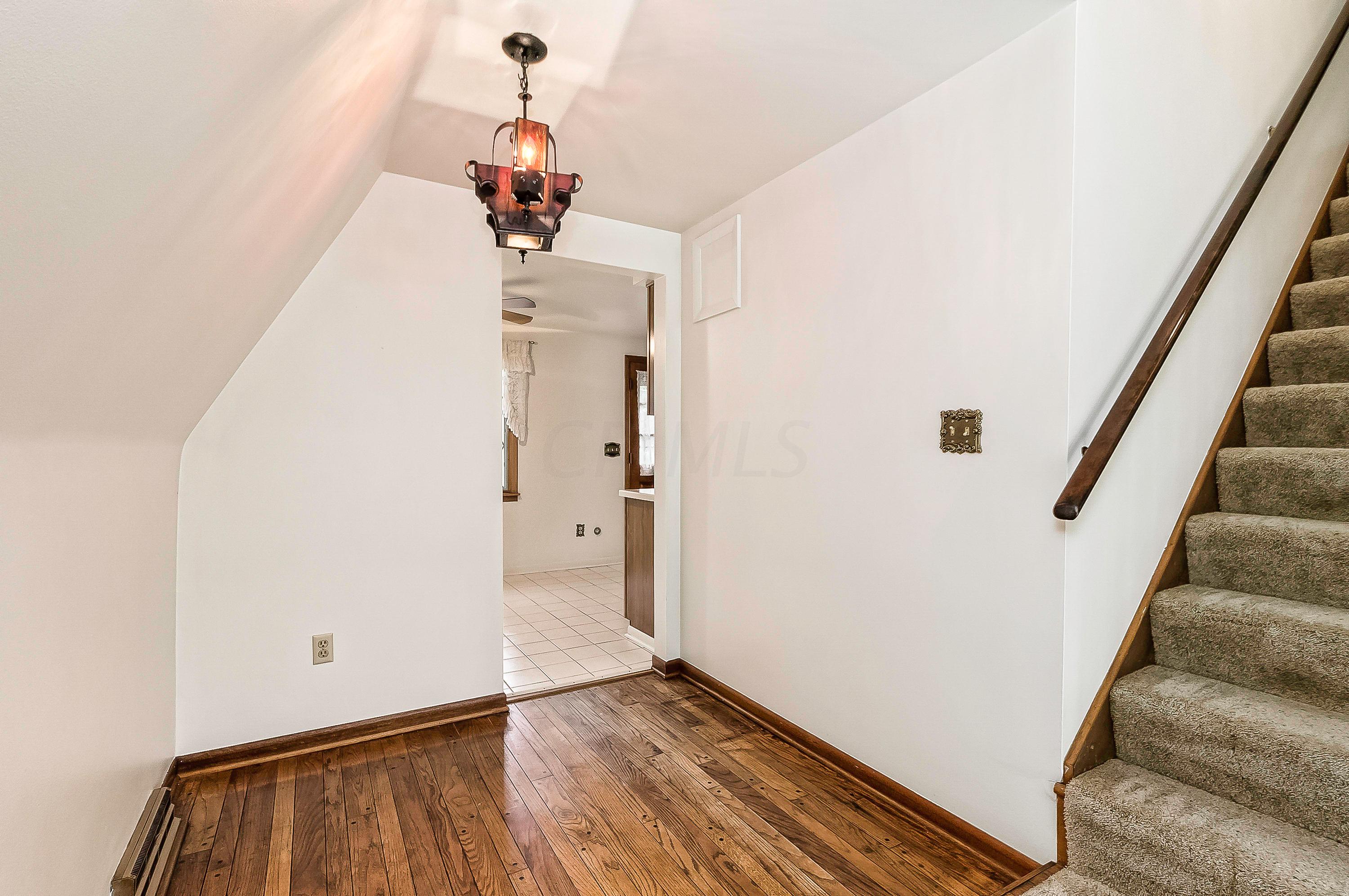 254 Chase Road Columbus, OH 43214 - Photo 7 of 23 Gallery Image 7
