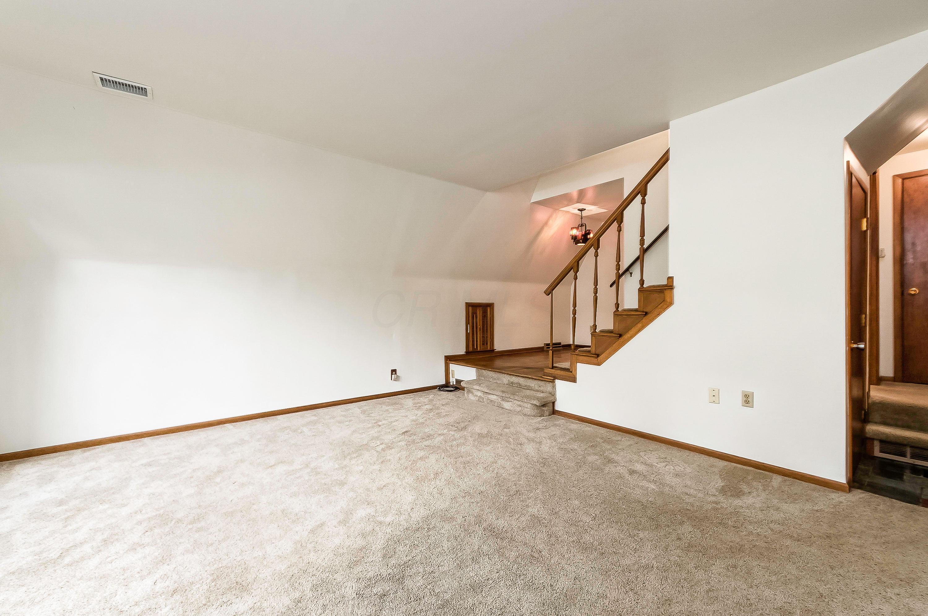 254 Chase Road Columbus, OH 43214 - Photo 8 of 23 Gallery Image 8
