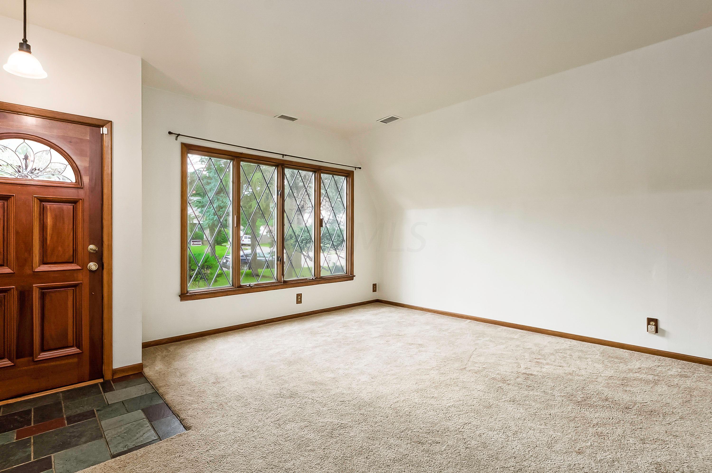 254 Chase Road Columbus, OH 43214 - Photo 9 of 23 Gallery Image 9