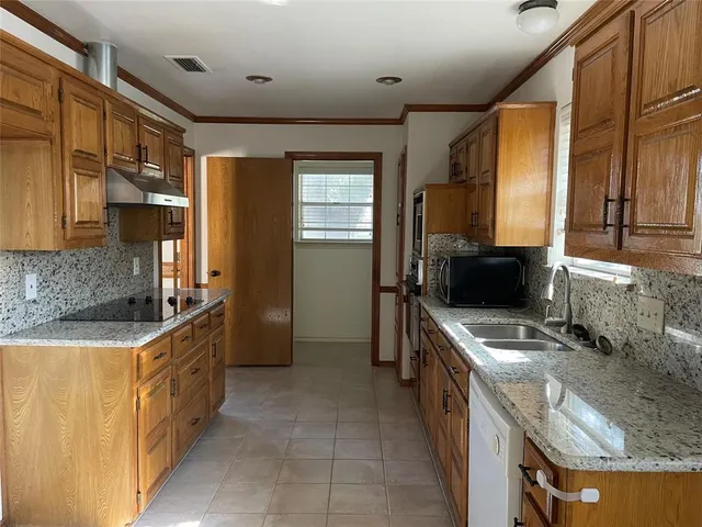 $2,350 | 6705 Sweetwater Drive, Plano, TX 75023