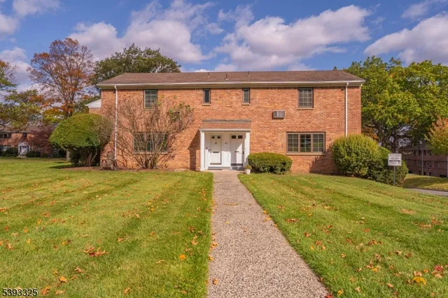 $499,999 | 85B Troy Drive, Springfield, NJ 07081