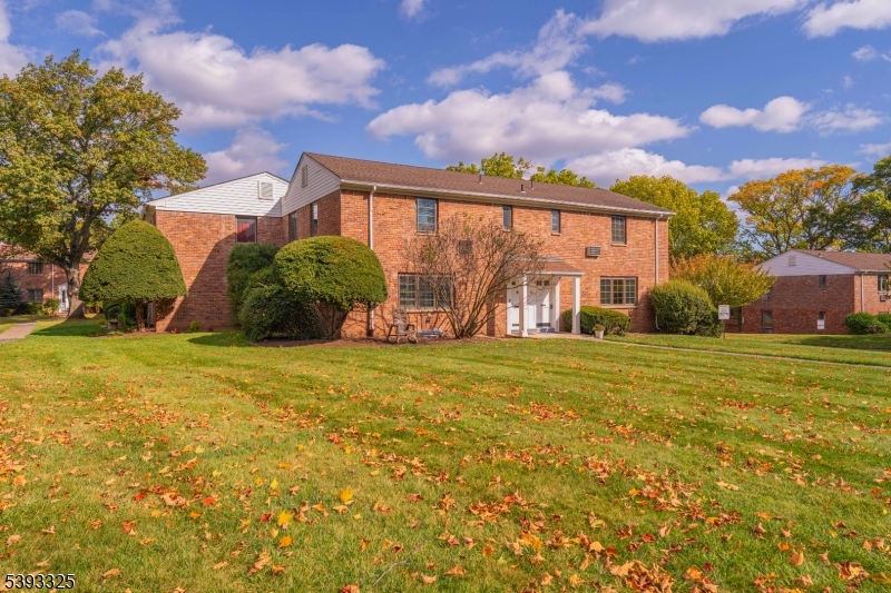 85B Troy Drive Springfield, NJ 07081 - Photo 6 of 30