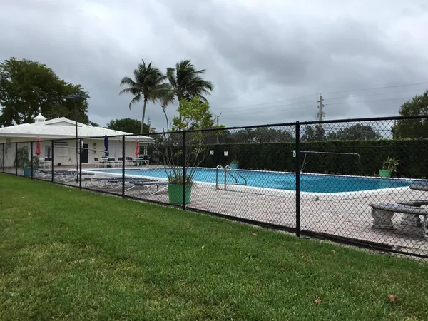 $2,500 | 2622 Northwest 54th Street, Tamarac, FL 33309