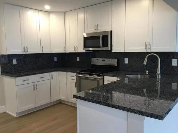 $2,500 | 2622 Northwest 54th Street, Tamarac, FL 33309