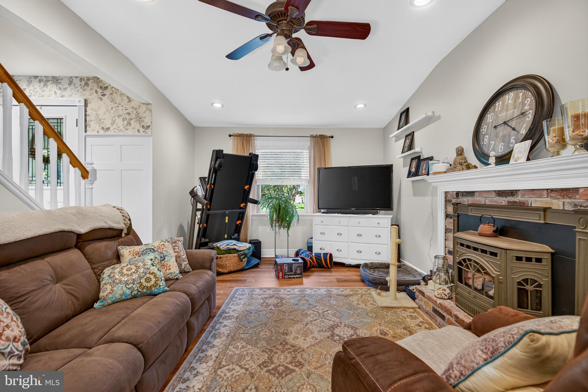 367 Holly Road Marlton, NJ 08053 - Photo 20 of 38 Gallery Image 20