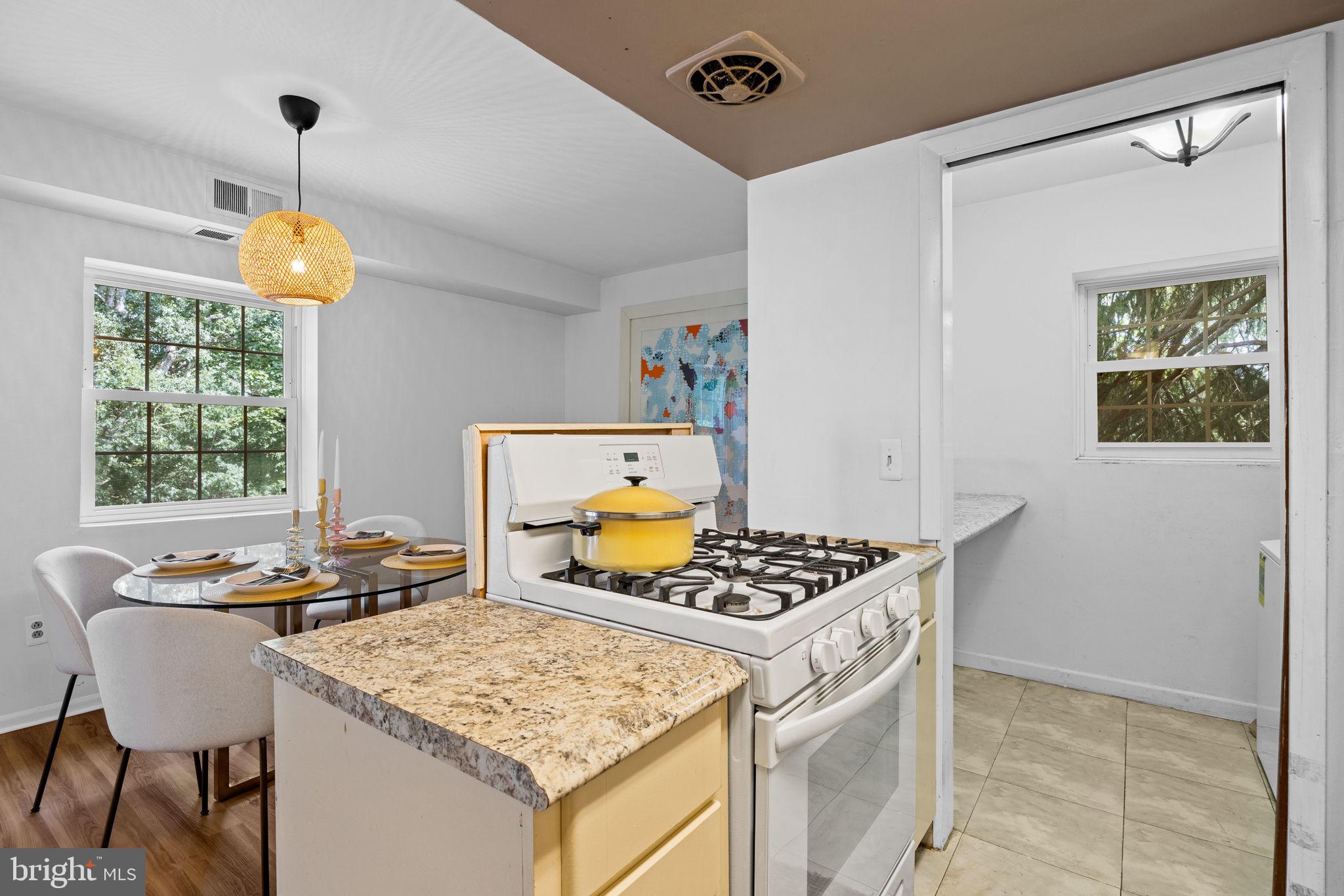 7302 Cresheim Road, Unit D12 Philadelphia, PA 19119 - Photo 16 of 31 Gallery Image 16
