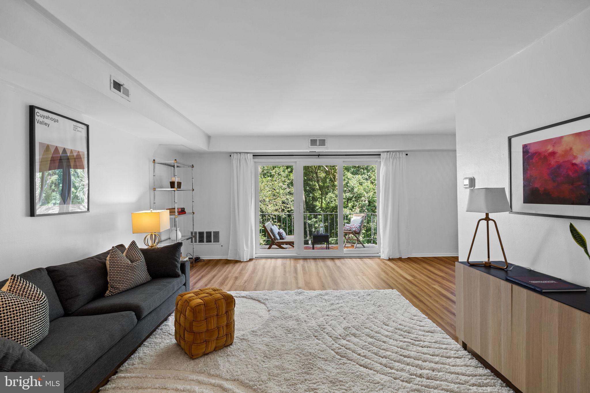 7302 Cresheim Road, Unit D12 Philadelphia, PA 19119 - Photo 2 of 31 Gallery Image 2