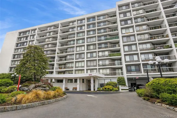 $5,000 | 500 High Point Drive, Unit 412, Hartsdale, NY 10530
