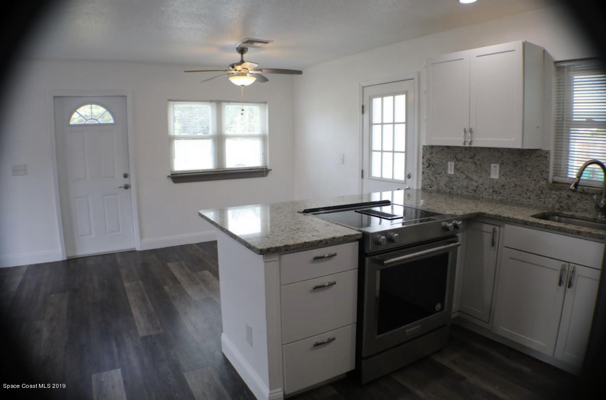 2156 Allan Adale Road Melbourne, FL 32935 - Photo 6 of 13 Kitchen &Dining