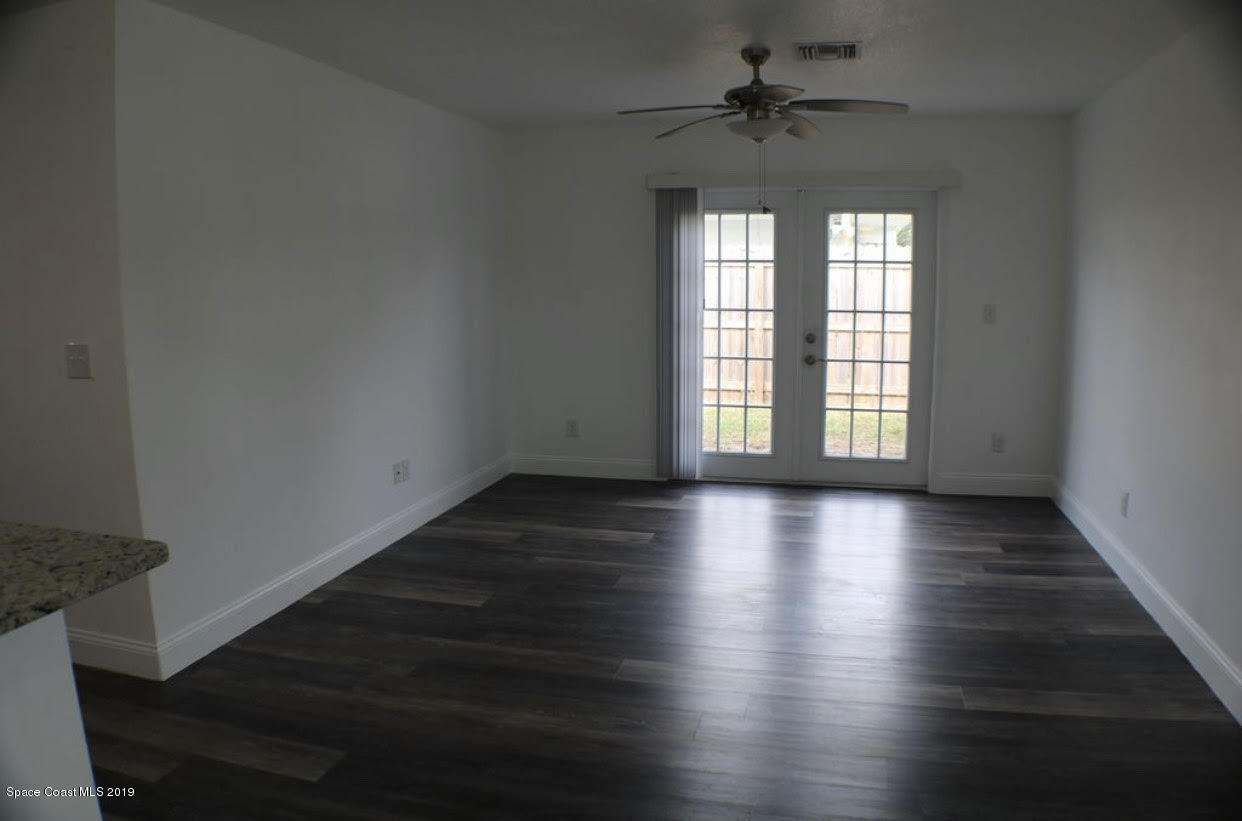 2156 Allan Adale Road Melbourne, FL 32935 - Photo 8 of 13 Living