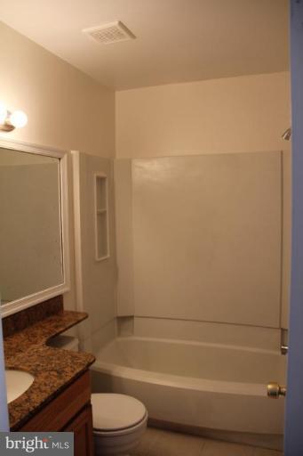 6018 Sunset Ridge Court Centreville, VA 20121 - Photo 11 of 16 Master Bath