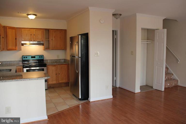 6018 Sunset Ridge Court Centreville, VA 20121 - Photo 15 of 16 Kitchen #2