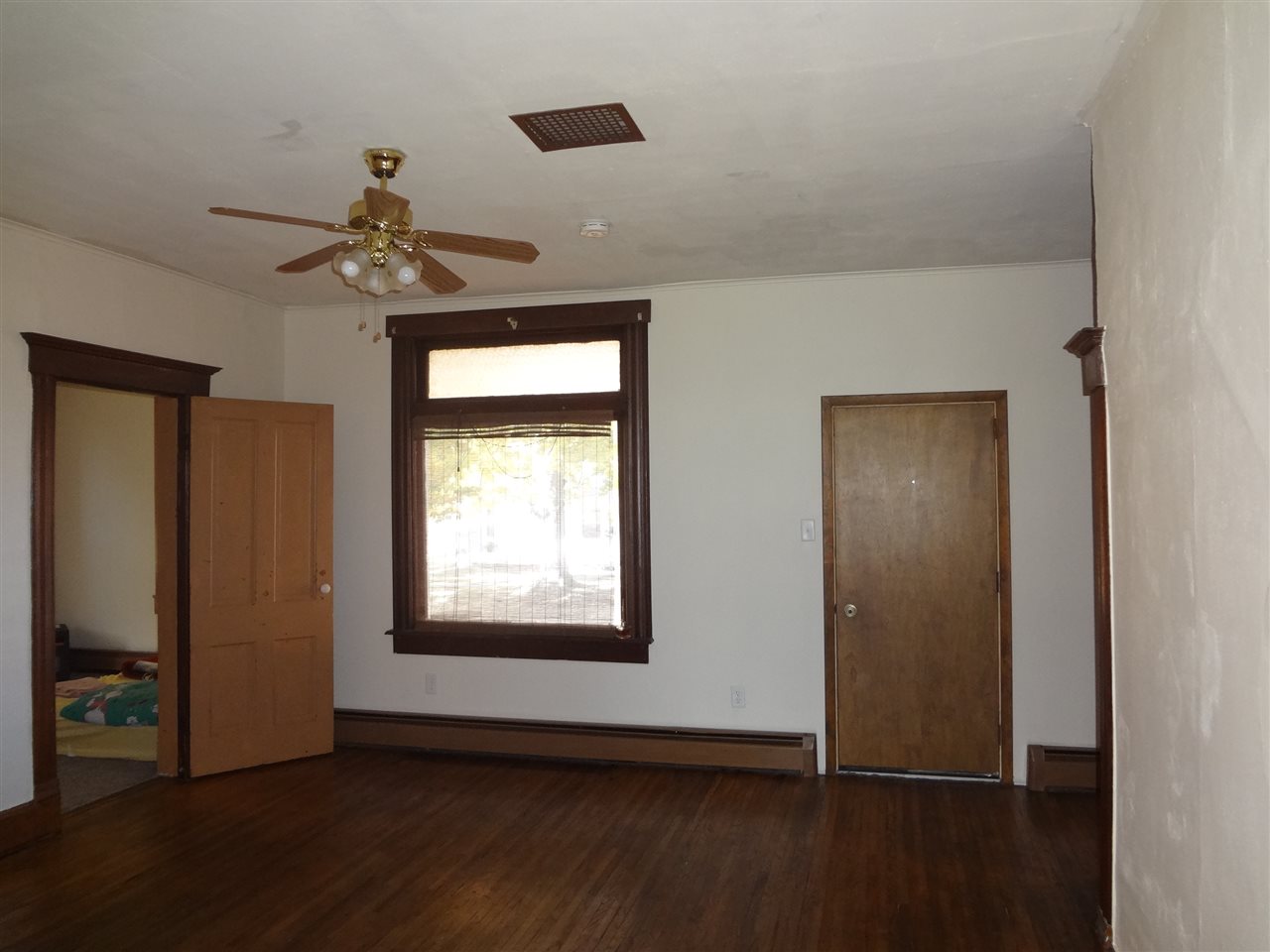 403 East 13th Street Rochester, IN 46975 - Photo 3 of 8