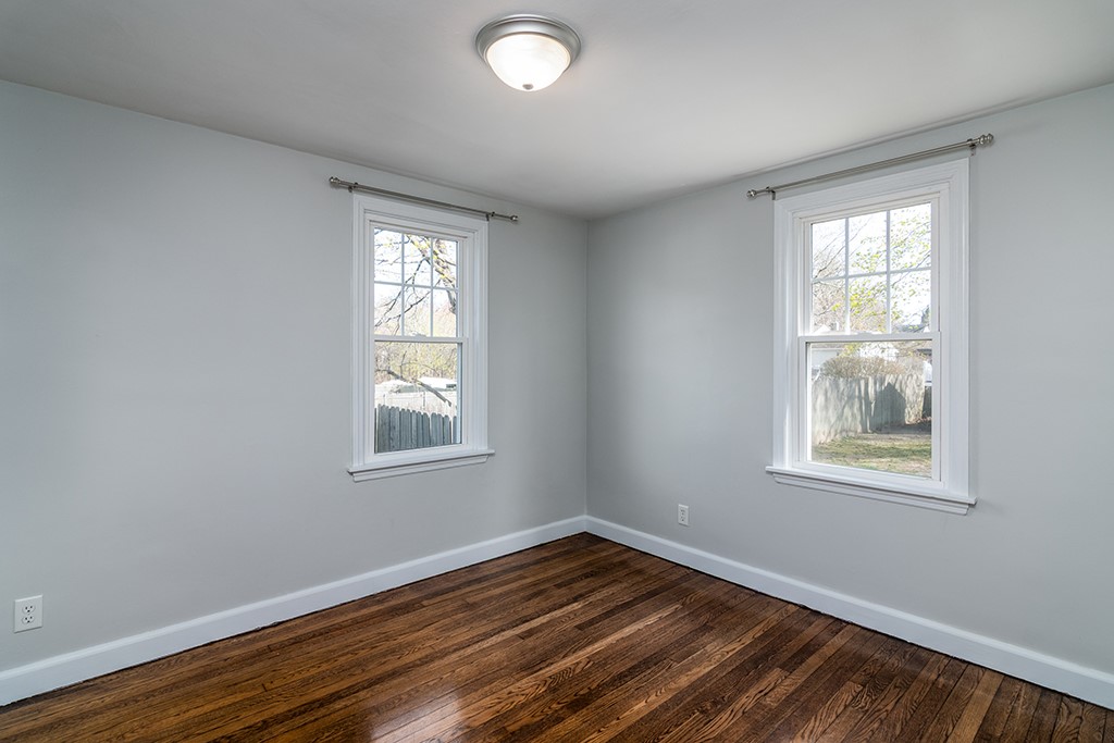 150 Lewiston Street Warwick, RI 02889 - Photo 18 of 24