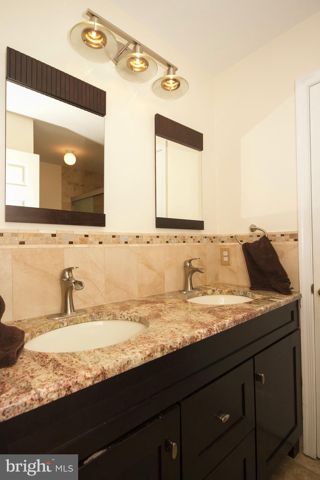10900 Baskerville Road Reisterstown, MD 21136 - Photo 14 of 29 Bath (Master)