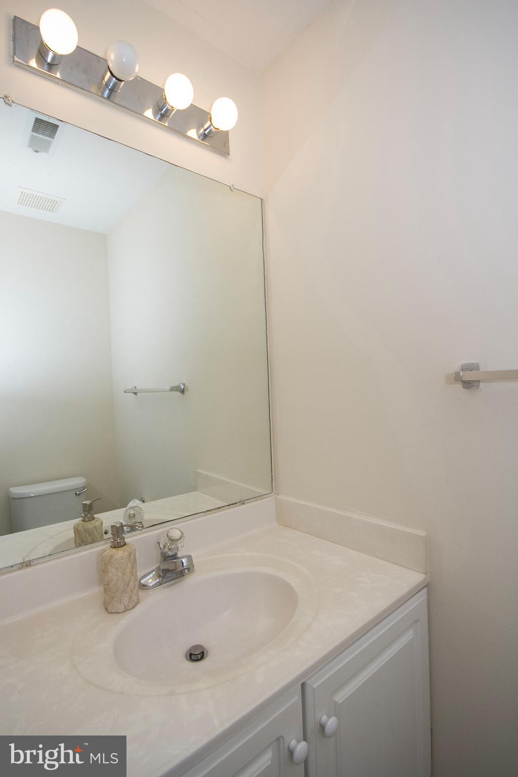 10900 Baskerville Road Reisterstown, MD 21136 - Photo 2 of 29 Bath