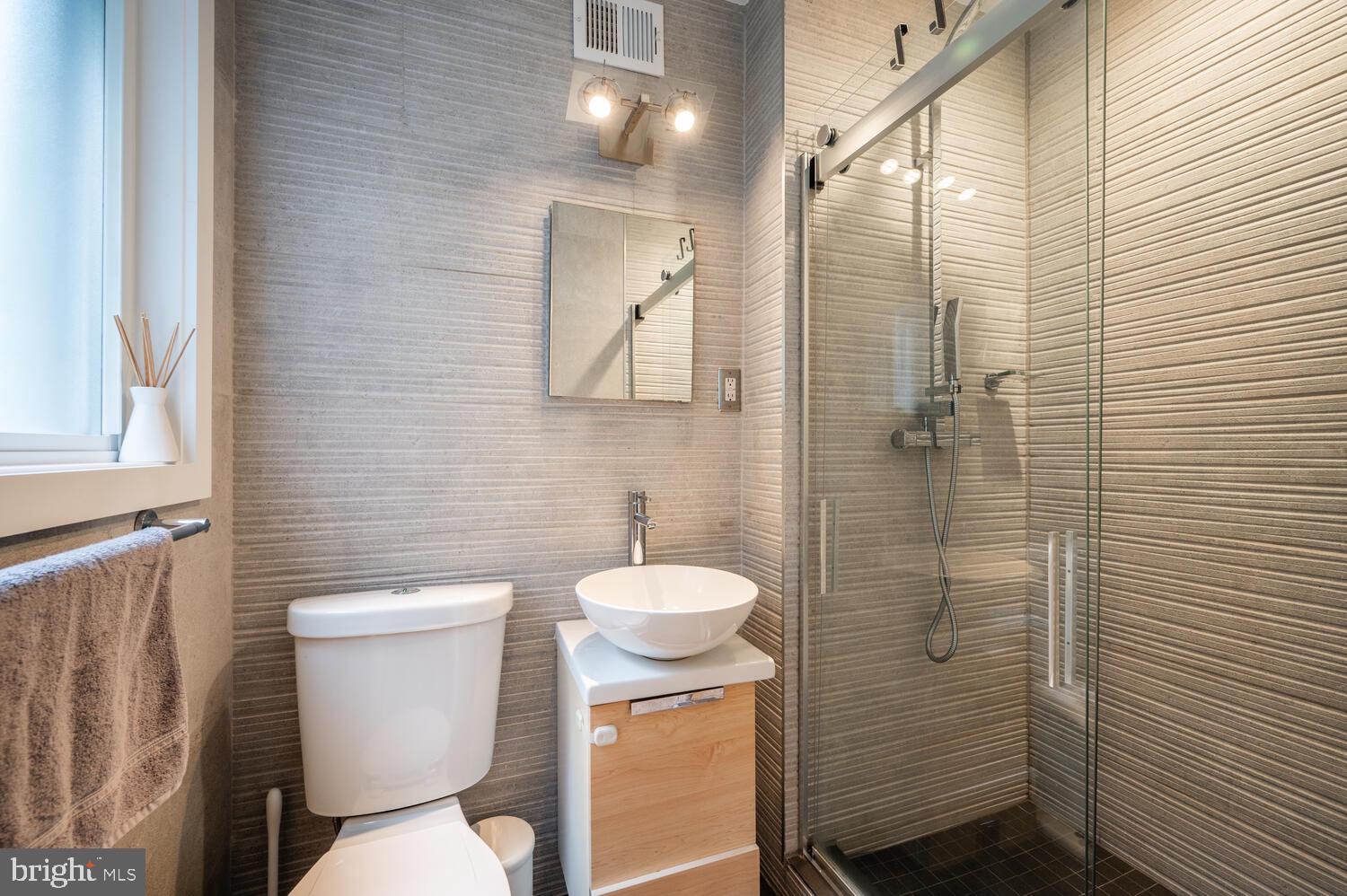 3314 Coquelin Terrace Chevy Chase, MD 20815 - Photo 14 of 27