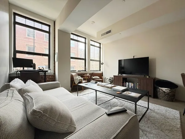 $3,100 | 121 Portland Street, Unit 404, Boston, MA 02114