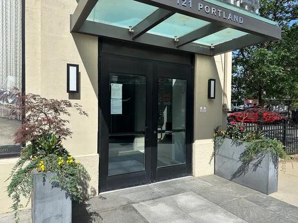 $3,100 | 121 Portland Street, Unit 404, Boston, MA 02114
