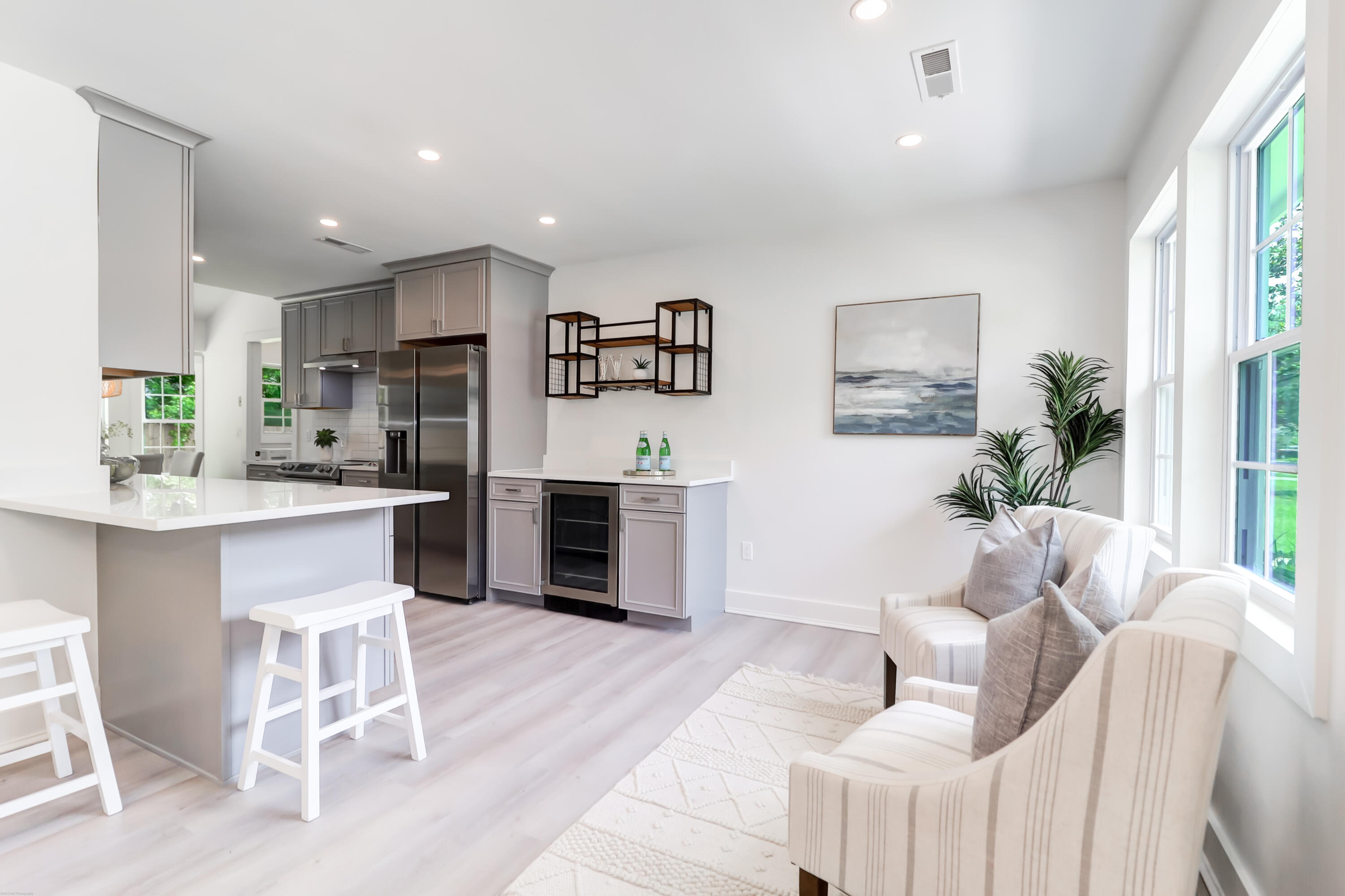 1836 Banbury Road Charleston, SC 29414 - Photo 8 of 26 Space to Entertain