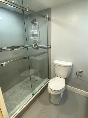 $2,150 | 3499 Oaks Way, Unit 304, Pompano Beach, FL 33069