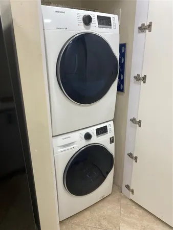 $2,150 | 3499 Oaks Way, Unit 304, Pompano Beach, FL 33069