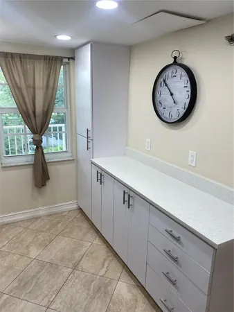 $2,150 | 3499 Oaks Way, Unit 304, Pompano Beach, FL 33069