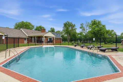 $675,000 | 1108 Lakeview Drive, Ashland City, TN 37015