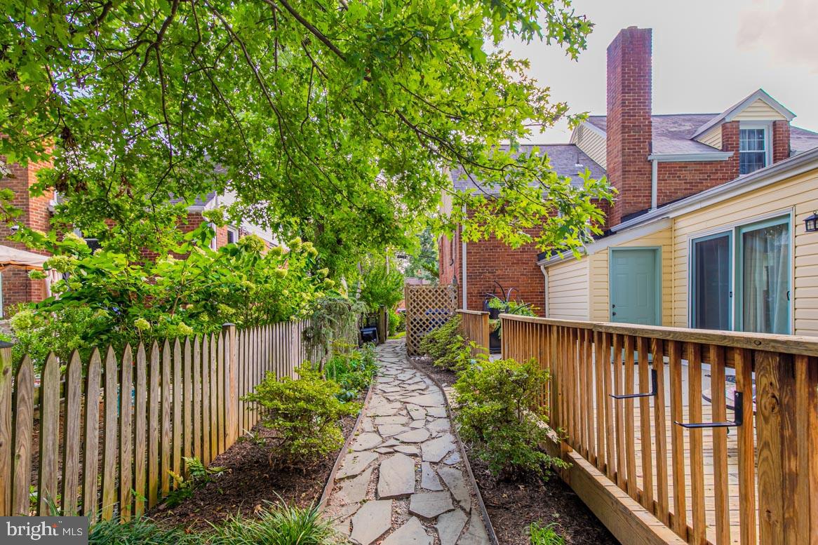 1111 Carson Street Silver Spring, MD 20901 - Photo 12 of 57