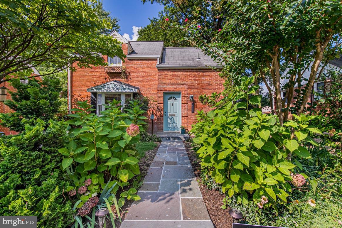 1111 Carson Street Silver Spring, MD 20901 - Photo 4 of 57