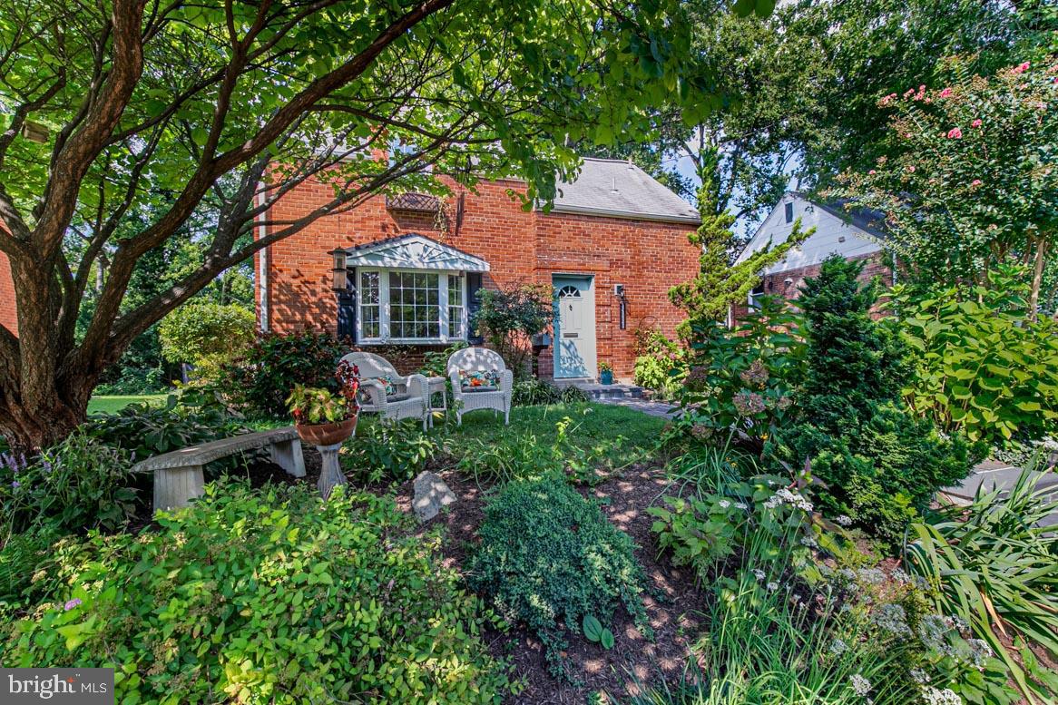1111 Carson Street Silver Spring, MD 20901 - Photo 5 of 57