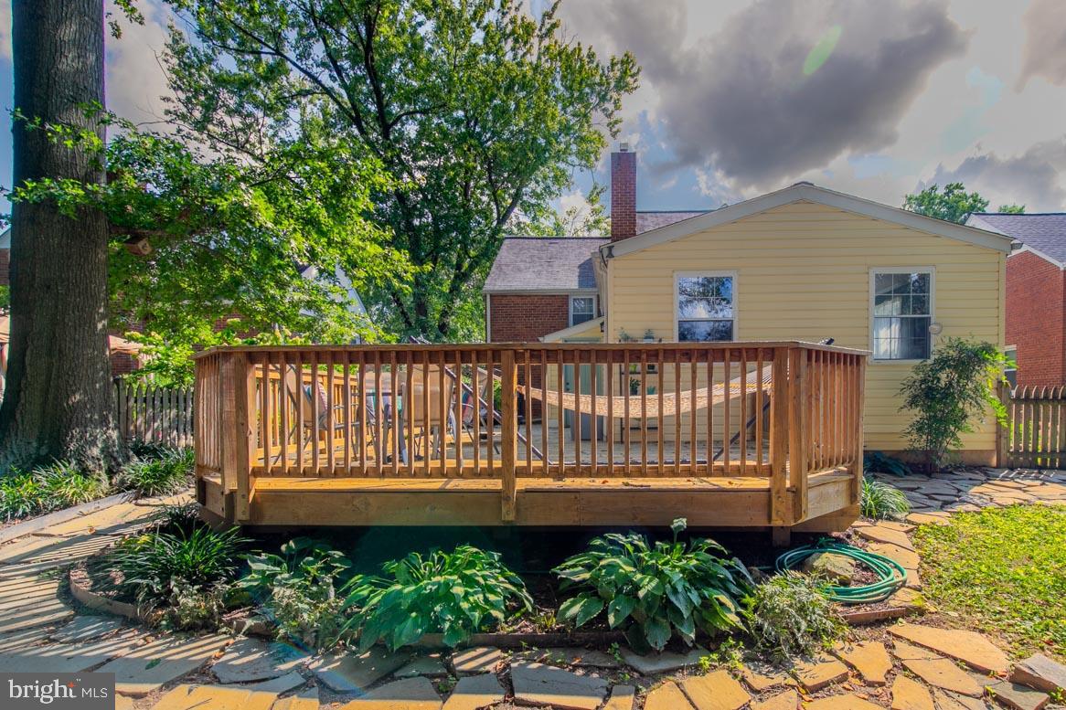1111 Carson Street Silver Spring, MD 20901 - Photo 9 of 57