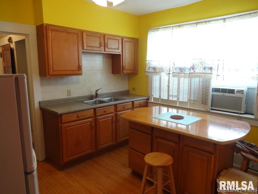 504 South Walnut Street Springfield, IL 62704 - Photo 11 of 29