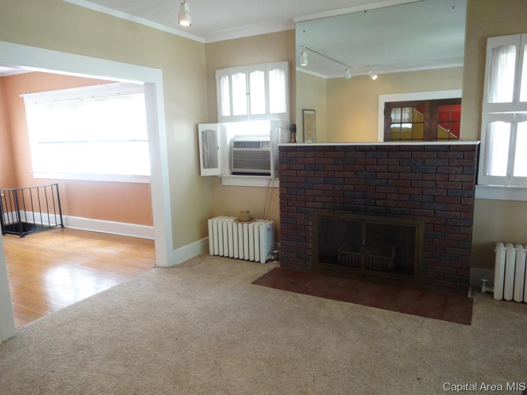 504 South Walnut Street Springfield, IL 62704 - Photo 8 of 29