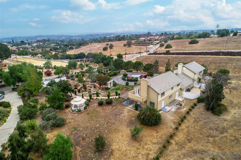3520 Los Hermanos Road Fallbrook, CA 92028 - Photo 4 of 24