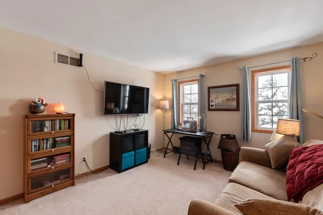 $399,900 | 684 West Hickory Lane, Saukville, WI 53080