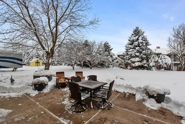 $399,900 | 684 West Hickory Lane, Saukville, WI 53080