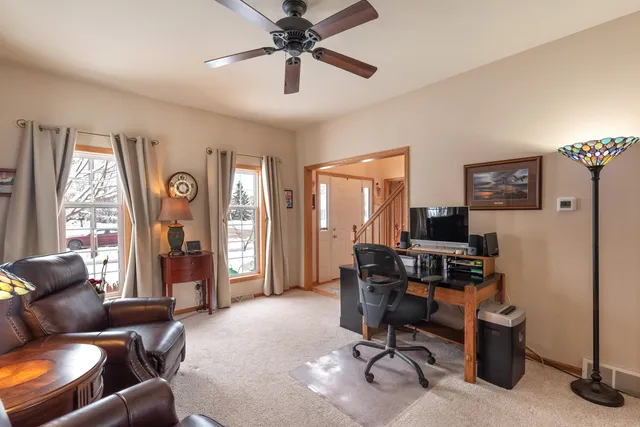 $399,900 | 684 West Hickory Lane, Saukville, WI 53080