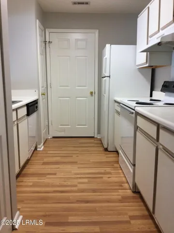 $189,000 | 1231 Ladys Island Drive, Unit 110, Port Royal, SC 29935