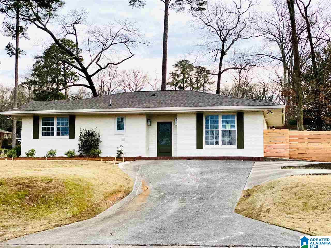 3153 Dolly Ridge Drive Birmingham, AL 35243 - Photo 2 of 11