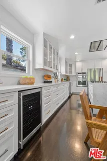 $1,595,000 | 4460 Stansbury Avenue, Sherman Oaks, CA 91423