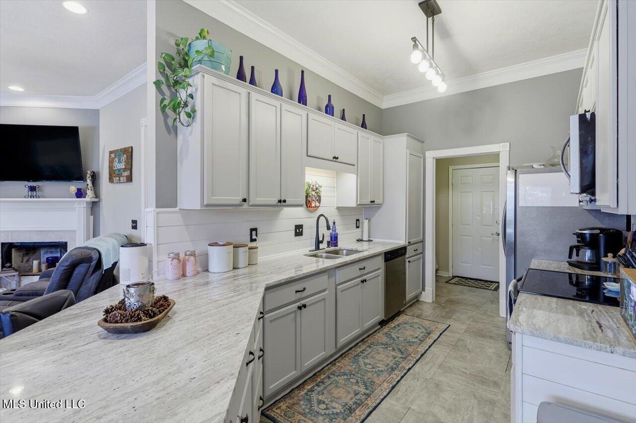 589 Oak Ridge Way Pearl, MS 39208 - Photo 12 of 30 12-589 Oak Ridge Way _ Home Tours MS