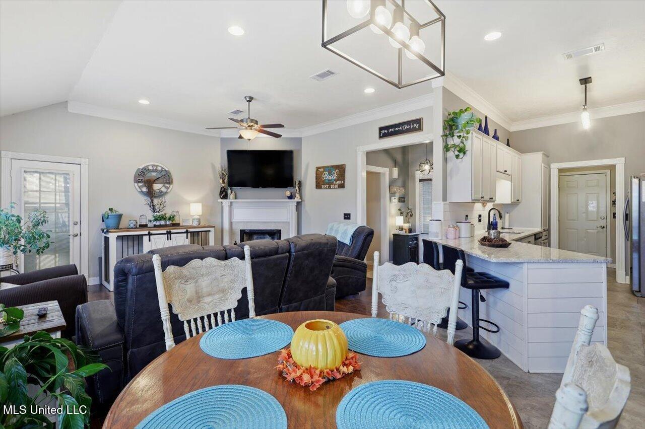 589 Oak Ridge Way Pearl, MS 39208 - Photo 14 of 30 14-589 Oak Ridge Way _ Home Tours MS