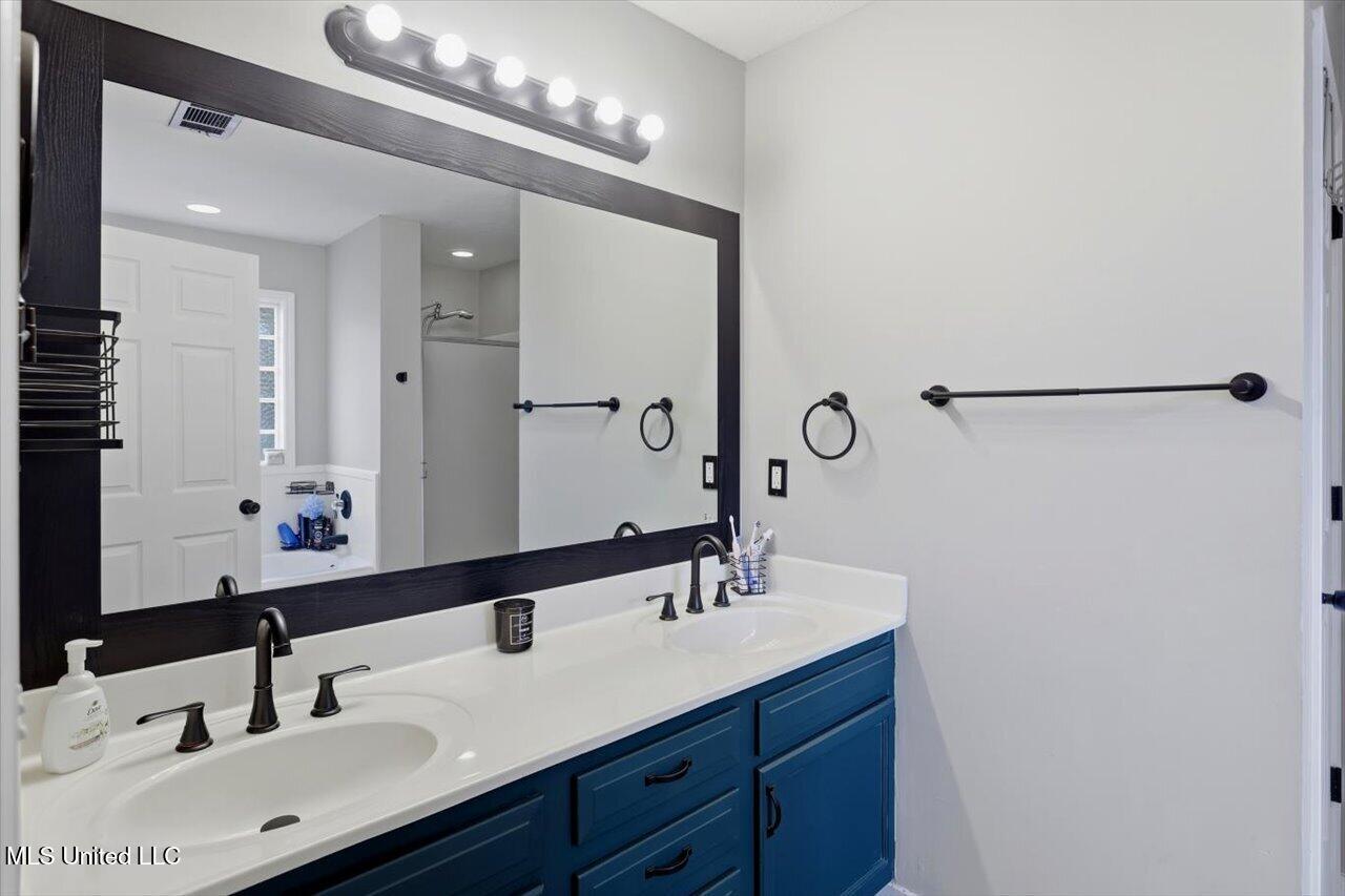 589 Oak Ridge Way Pearl, MS 39208 - Photo 18 of 30 18-589 Oak Ridge Way _ Home Tours MS