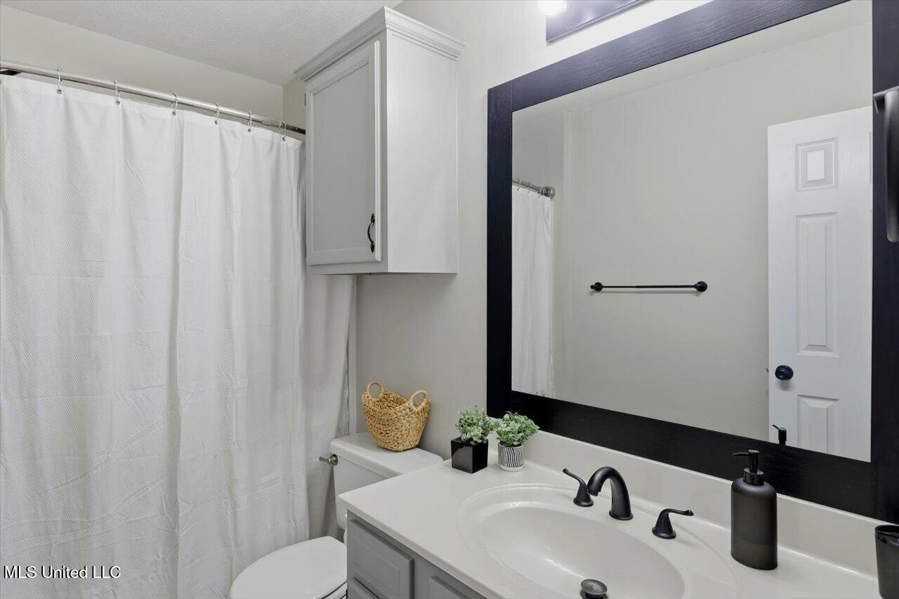 589 Oak Ridge Way Pearl, MS 39208 - Photo 23 of 30 23-589 Oak Ridge Way _ Home Tours MS