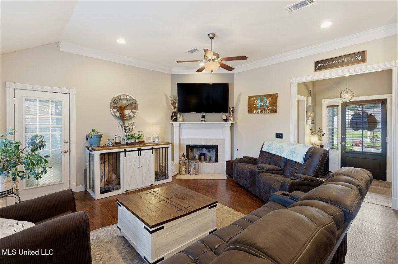 589 Oak Ridge Way Pearl, MS 39208 - Photo 8 of 30 08-589 Oak Ridge Way _ Home Tours MS