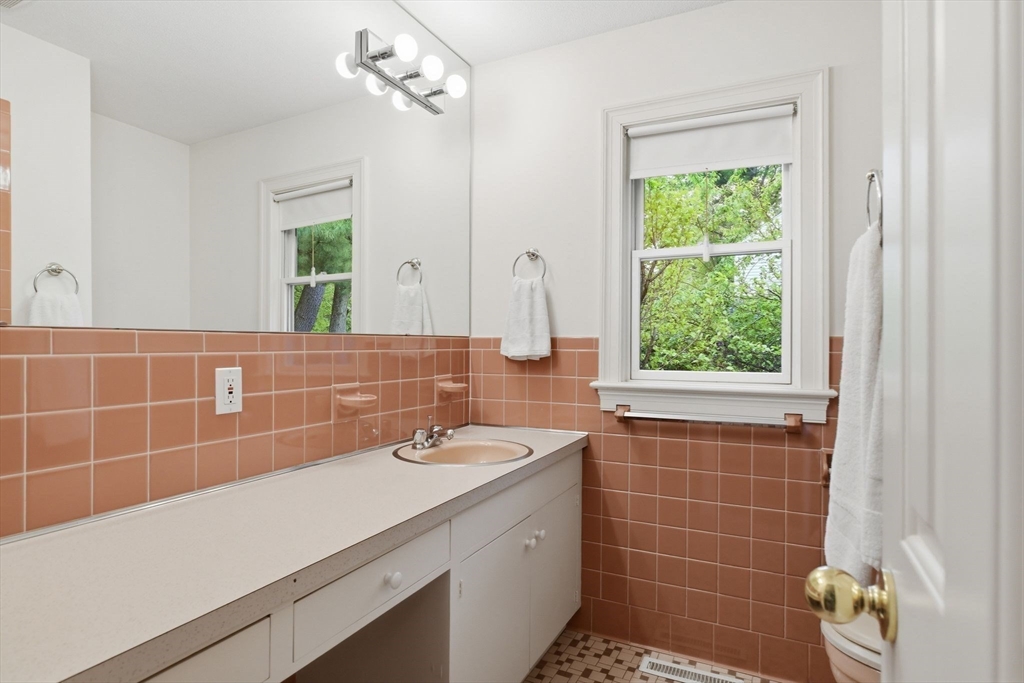 64 Prynnwood Road Longmeadow, MA 01106 - Photo 31 of 42 Gallery Image 31